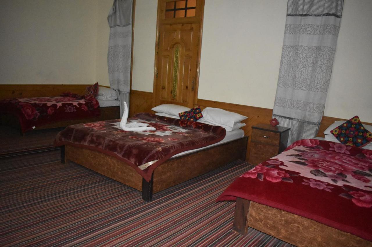 Cozy Lodge Gilgit Exterior photo