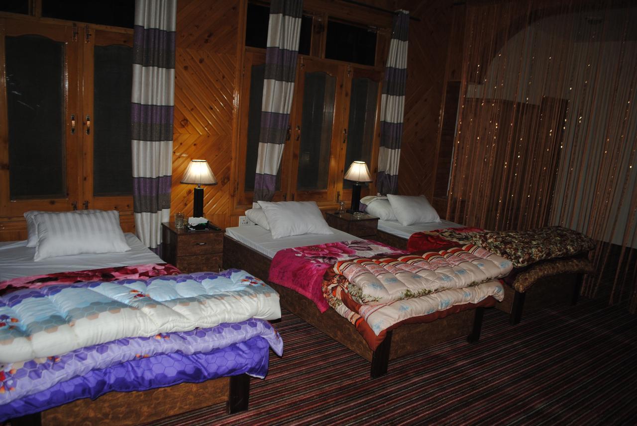 Cozy Lodge Gilgit Exterior photo